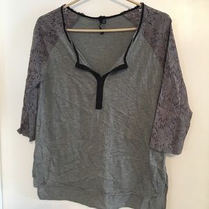 O’Neill Mixed Cotton + Lace Baseball Tee – Size Large